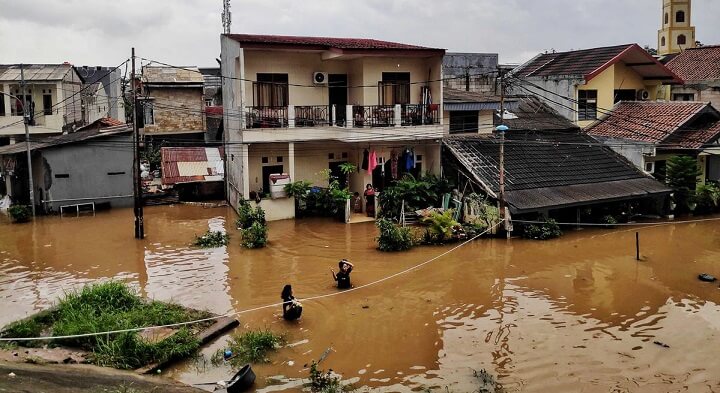 contoh pantun banjir